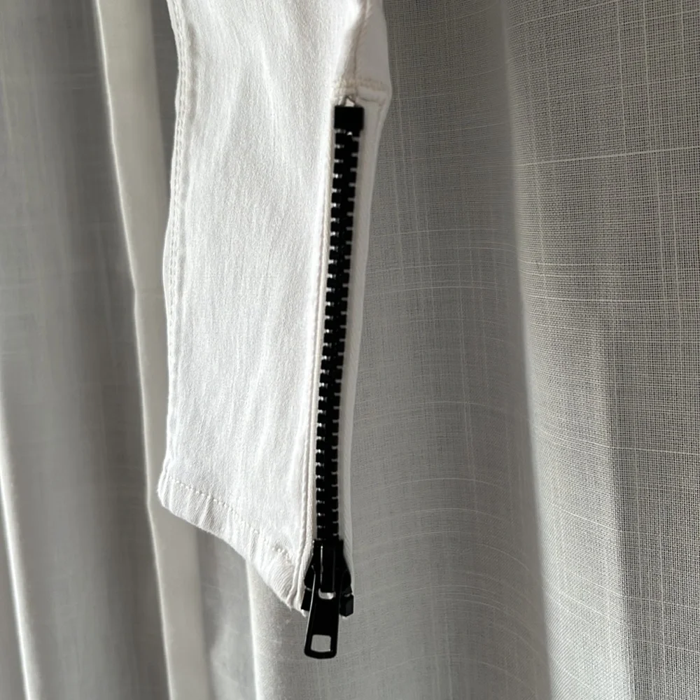 White House black market the skinny ankle jeans in white Sz 2 - Picture 4 of 8